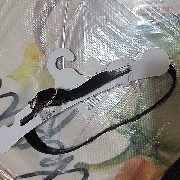Nwt Urban Outfitters Faux Leather Choker w/ Gold Tone Heart Grommets Buckle Belt - Picture 5 of 5